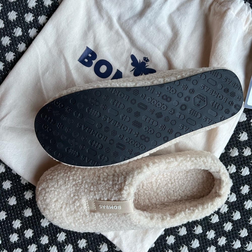 Bombas Cream Slippers